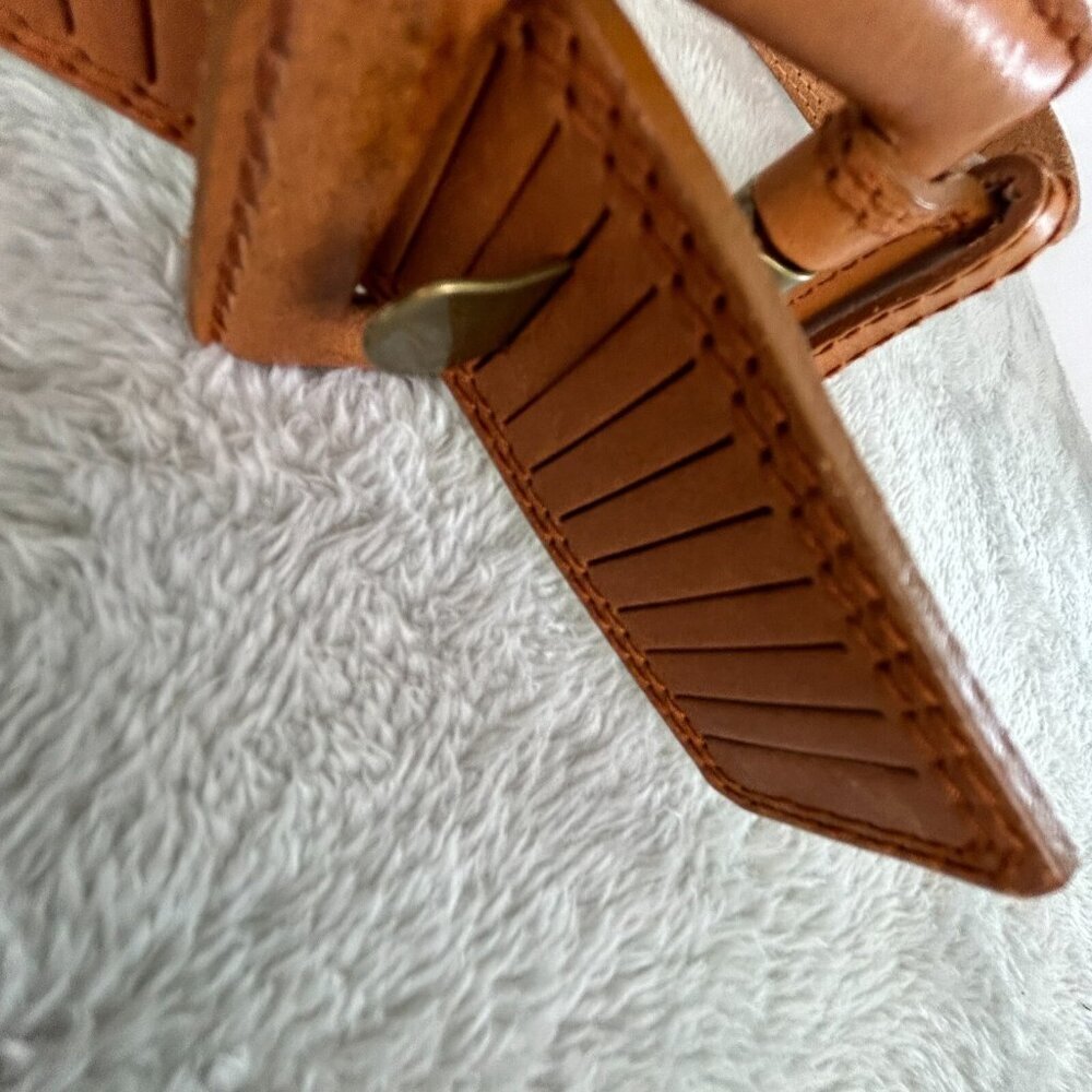 First Issue Womens Tan Reticulated Leather Belt Size Small 30" Adjusts Snake - Picture 4 of 7